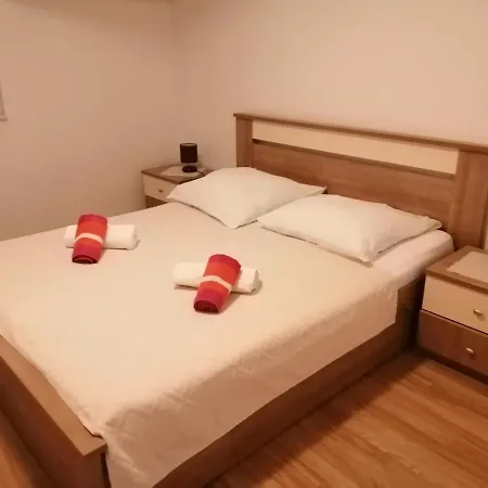 Saldun Apartment *