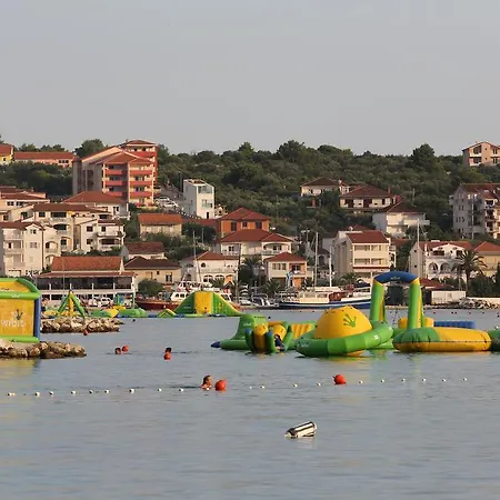 Saldun Διαμέρισμα Τρογκίρ